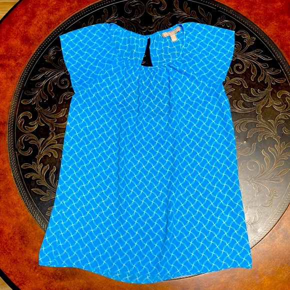 Banana Republic Blue & White Printed Dressy Blouse Size 4 - Picture 8 of 8